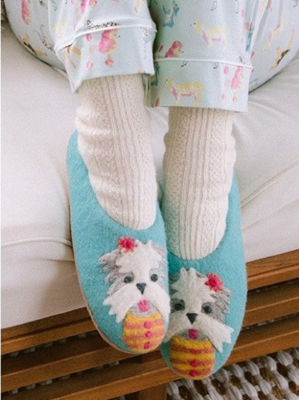French Knot 100% wool felt turquoise Wilbur slipper size small US 7